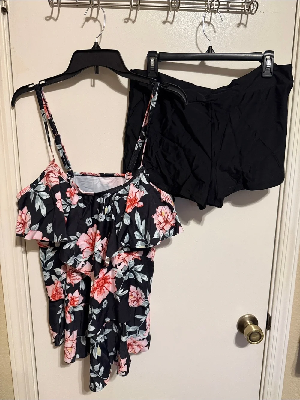 Floral Ruffle Camisole Tankini Set - Picture 3 of 12
